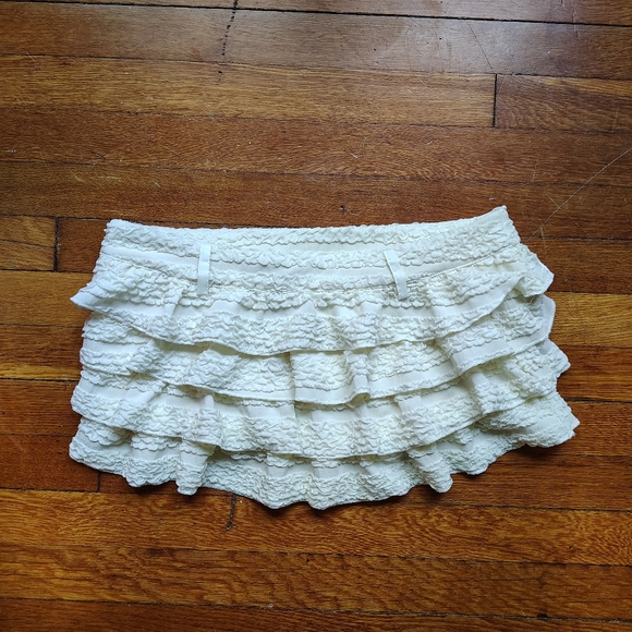 SOLD LIONESS Match Point Ruffle Mini Skort in Porcelain Cream Off White Sz Small - Picture 4 of 7